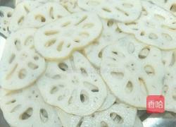 炝拌藕片的做法图解3