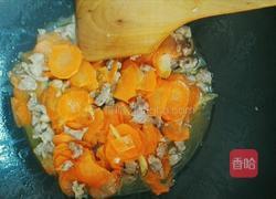 胡萝卜炒青蒜的做法图解5