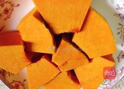 绿豆南瓜百合汤的做法图解2