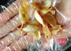 绿豆南瓜百合汤的做法图解3