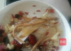 猪肚煲鸡汤的做法图解4