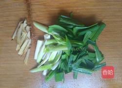 蒜苗爆猪肝的做法图解4