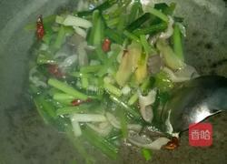 蘑菇炒蒜苗的做法图解7