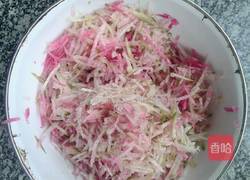 萝卜丝粉条卷的做法图解1