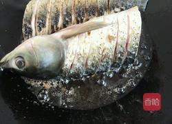 红烧鲩鱼的做法图解3
