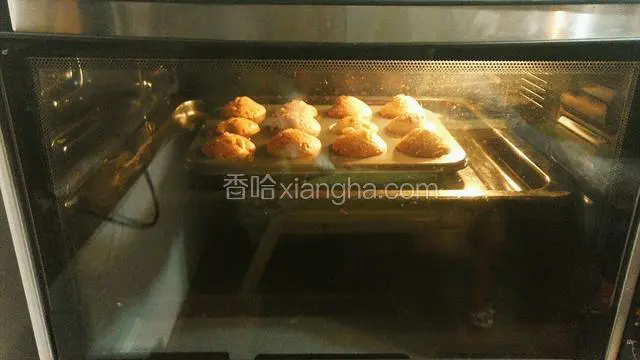烘烤10分钟后的样子～