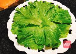 烟熏三文鱼色拉的做法图解1