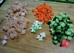 五彩鸡丁的做法图解2