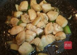 彩椒炒鸡丁的做法图解4