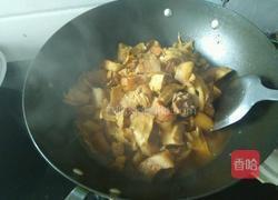 五花肉焖笋干的做法图解14