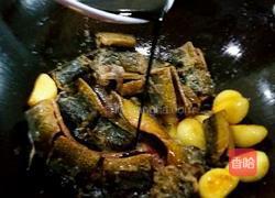 蒜子红烧黄鳝的做法图解4