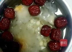 银耳羹 的做法图解1