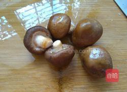 鸡蛋香菇汤的做法图解2