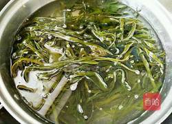 辣炒海带丝的做法图解1