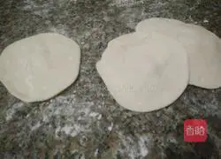 Illustration of how to make yeasted sugar cakes 4
