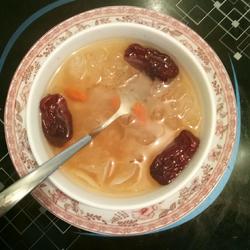 银耳红枣糖水的做法[图]