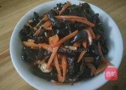 红萝卜炒木耳的做法图解6