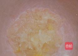 咸银耳养颜汤的做法图解3