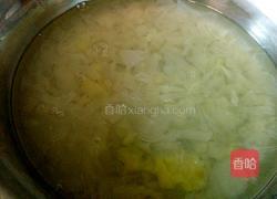 咸银耳养颜汤的做法图解6