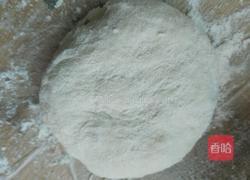 葱油饼的做法图解2