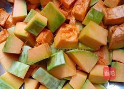 油焖南瓜米饭的做法图解2