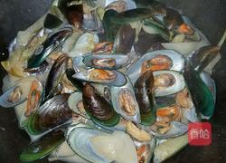 咸菜炒青口(淡菜)的做法图解4