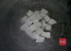 白菜炒豆腐的做法图解3