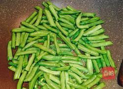 干煸刀豆的做法图解3