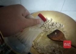 大蒜炒肉丝的做法图解4