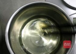 蛋白椰丝球的做法图解3