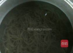 正宗川味酸辣粉的做法图解1