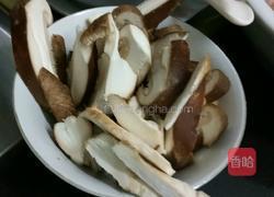 青菜炒蘑菇的做法图解2