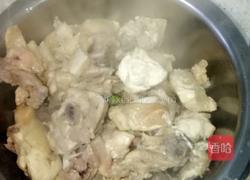 胡萝卜炖鸡的做法图解5