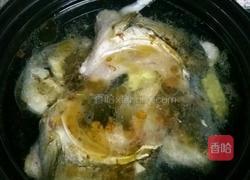 鱼头白菜汤的做法图解3