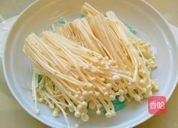蒜香金针菇的做法图解1