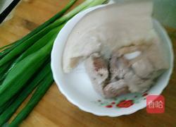 蒜苗回锅肉的做法图解3