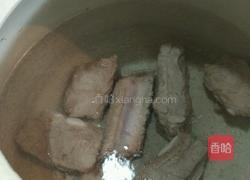 养生极品莲藕排骨汤的做法图解5