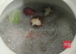 养生极品莲藕排骨汤的做法图解7