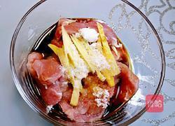 干煎五香里脊肉的做法图解3