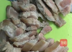 苦瓜炒肉的做法图解1