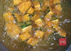 拔丝窝瓜的做法图解4