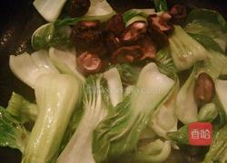 蚝油油菜扒香菇的做法图解4