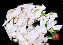 蚝油尖椒杏鲍菇的做法图解3