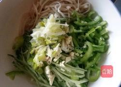 凉拌黄瓜金针菇的做法图解4