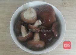 红烧香茹白萝卜的做法图解2