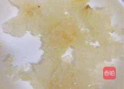 冰糖雪梨银耳羹的做法图解3