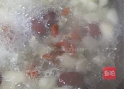 冰糖雪梨银耳羹的做法图解8