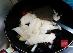 腊肠炒山药的做法图解5