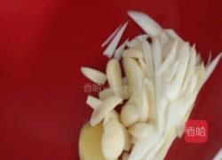 清炒圆白菜的做法图解2