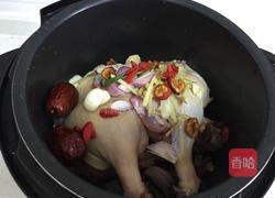 焖制鸭腿 的做法图解6